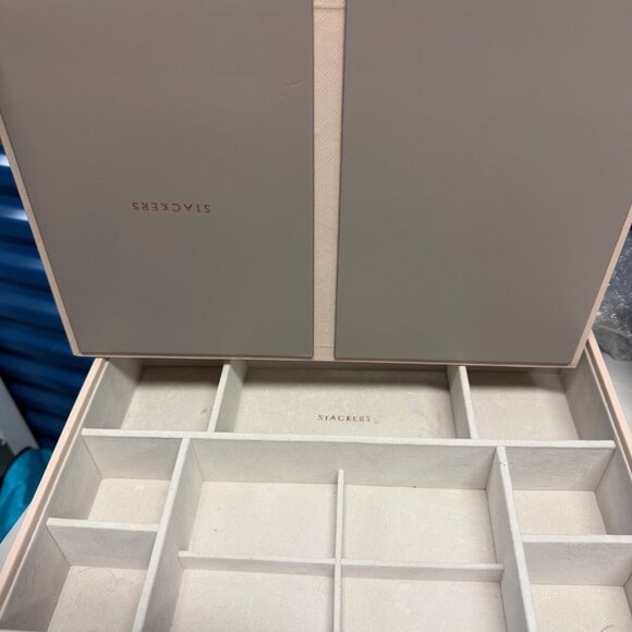 Stackers Jewelry Storage Box With Glass Lid & 6 Stackable Layers - Picture 13 of 13